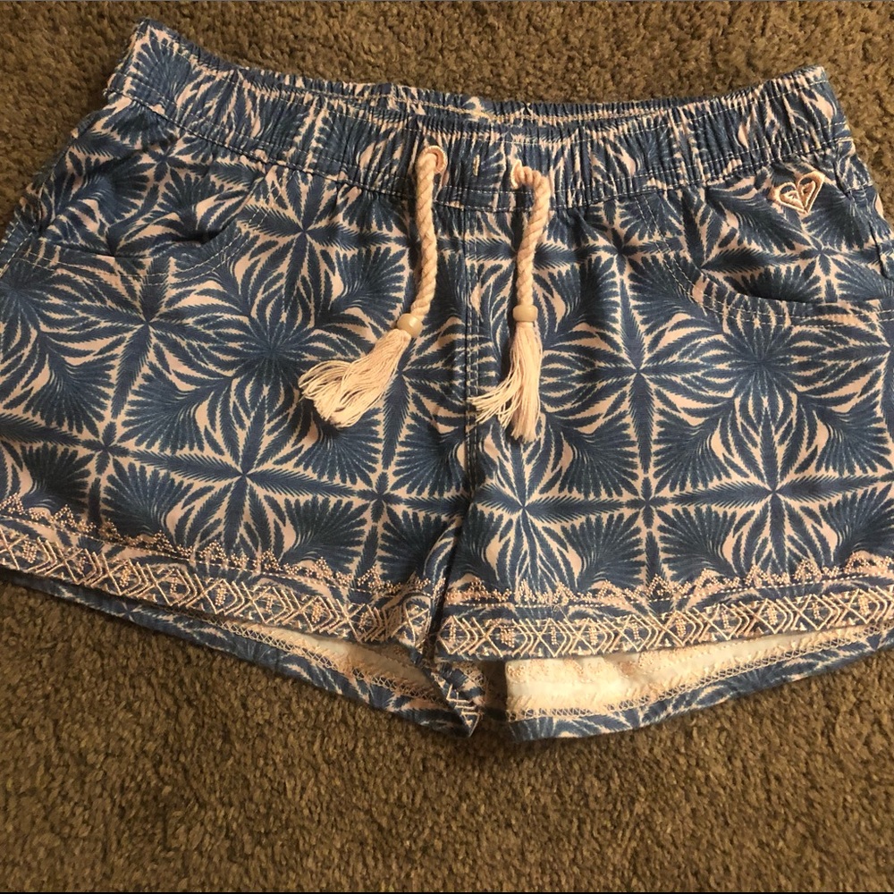 Girls Roxy shorts.